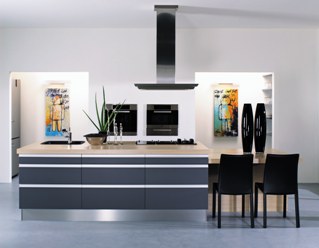 Köket kommer från HTH och heter AluDekor